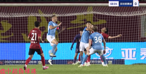 新鹏城公布廖力生伤情：遭爆头至鼻骨粉碎性骨折，伤人球员染黄